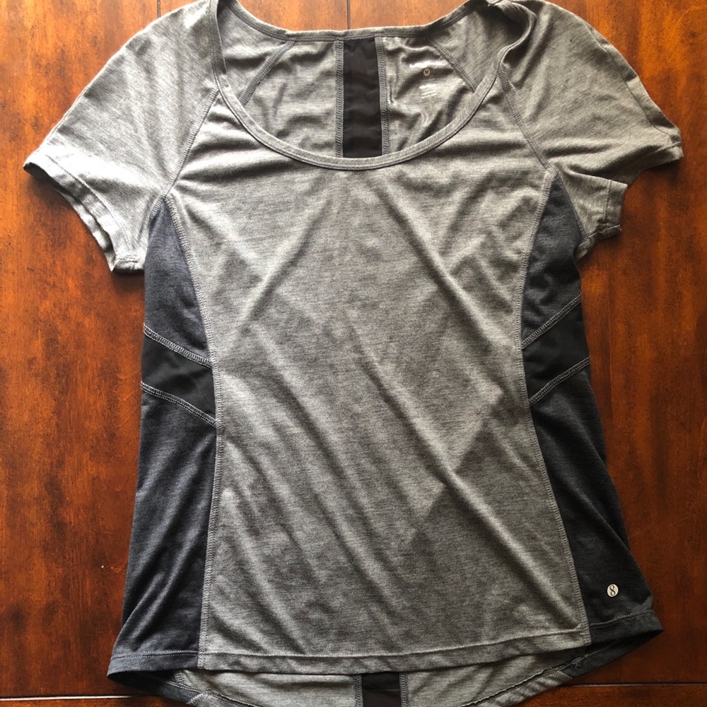 Quick-dry workout short sleeve top